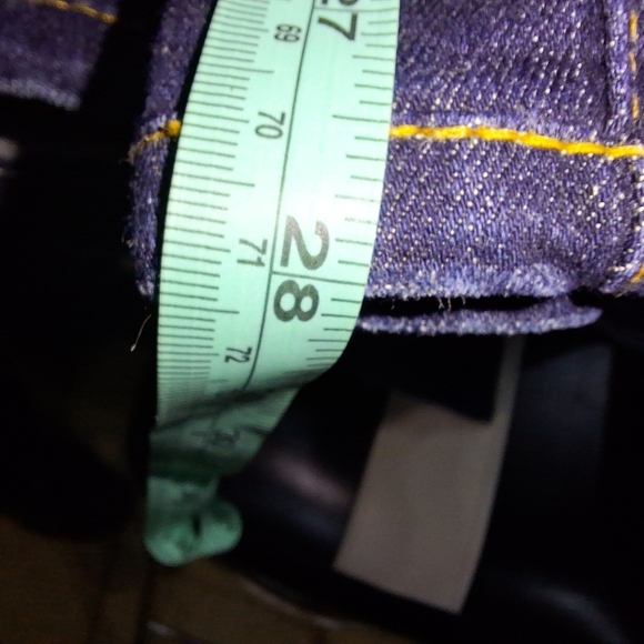 A pair of BKE Denim Jake Straight jeans in a size of 28R with a 28" inseam - Picture 8 of 8